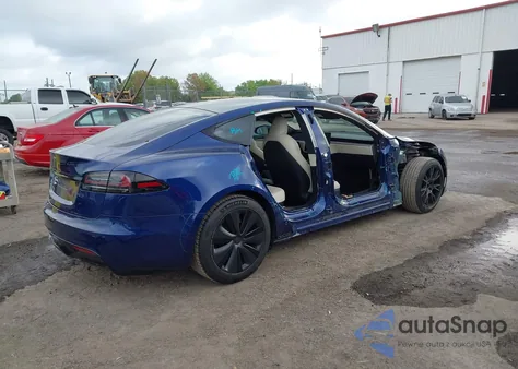 2022 Tesla Model S Dual Motor All-Wheel Drive z USA, uszkodzony, nr VIN 5YJSA1E56NF493675